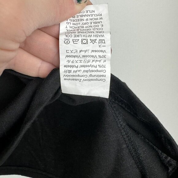 SHEIN Curve Woman’s Black White Skull Graphic Tshirt Size 4XL - Picture 4 of 5